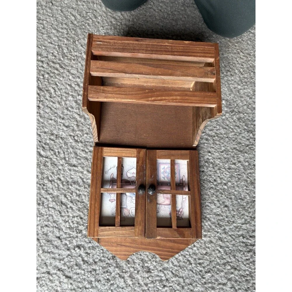 VTG Wood Shelf With 5x7 Picture Photo Frame Cabinet Doors Cottage Cabin Decor